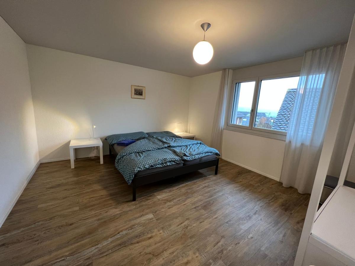 Wohnung Nr, 7 - Zentrale, ruhige Ferienwohnung mit herrlicher Aussicht Schwyz Exterior foto
