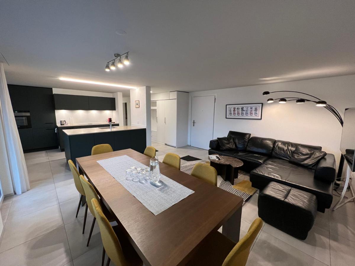 Wohnung Nr, 7 - Zentrale, ruhige Ferienwohnung mit herrlicher Aussicht Schwyz Exterior foto